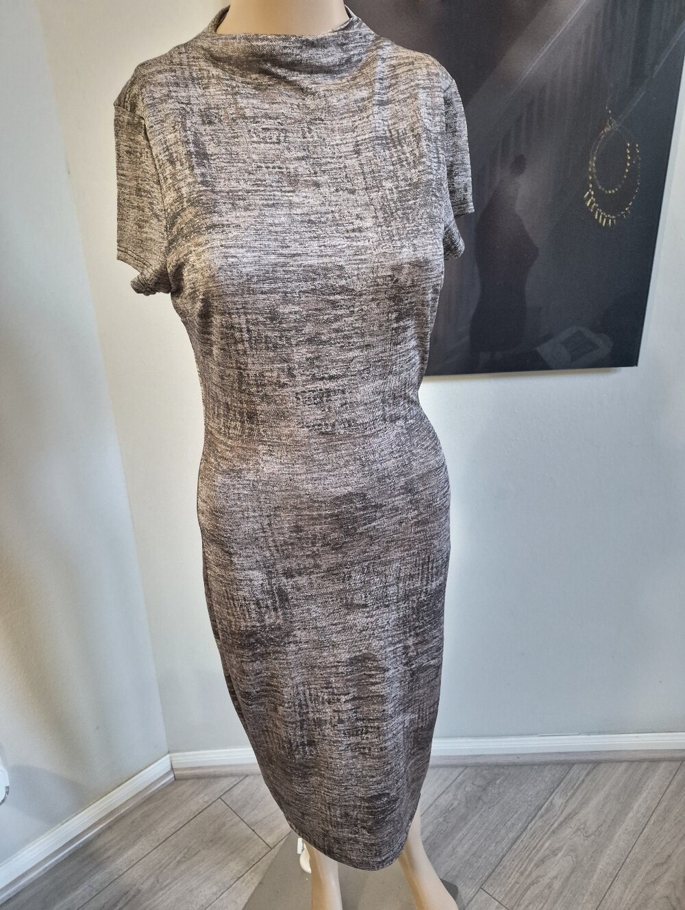 GLARE Classic Women's Textured Metallic Grey and Brown  Sheath Dress Size Large.